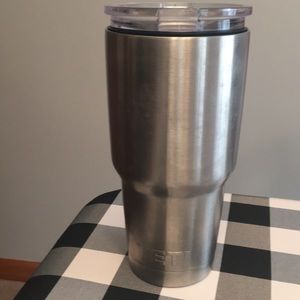 Yeti cup with lid